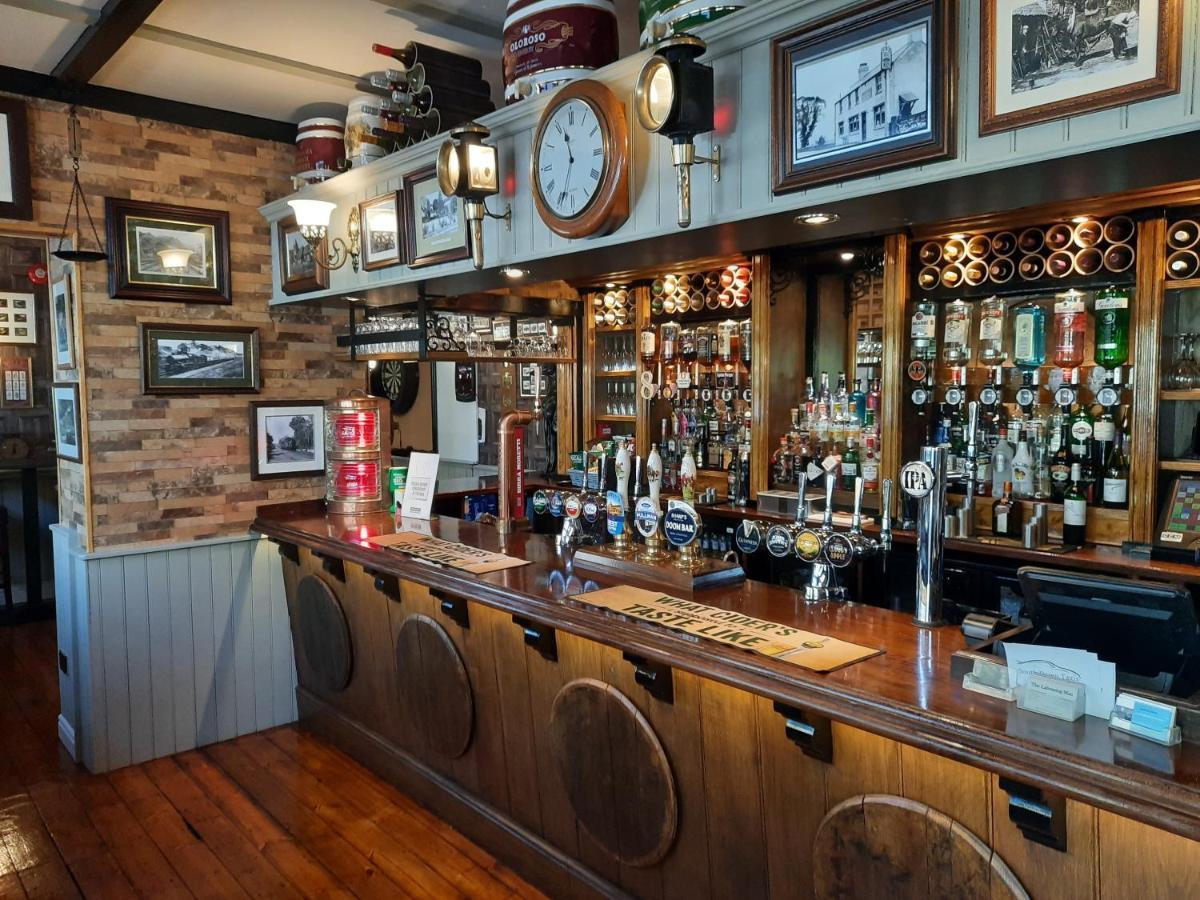 The Labouring Man Hotel Coldwaltham ภายนอก รูปภาพ